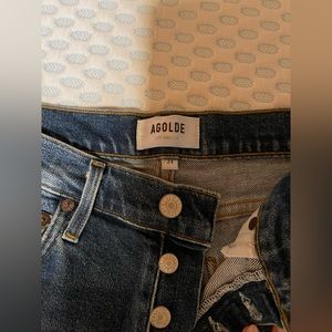 A golden skinny jeans. Never worn. Bought, but they were too small